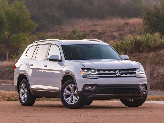 10 Best Road Trip Cars Of 2019 Kelley Blue Book