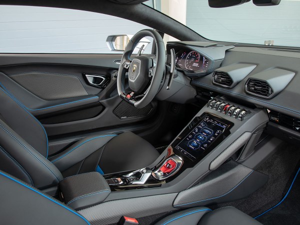 2020 Lamborghini Huracan Evo First Review | Kelley Blue Book