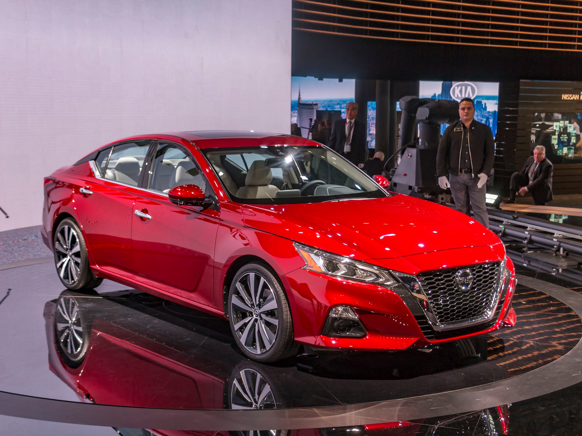 2019 Nissan Altima Makes Bold Statement Latest Car News