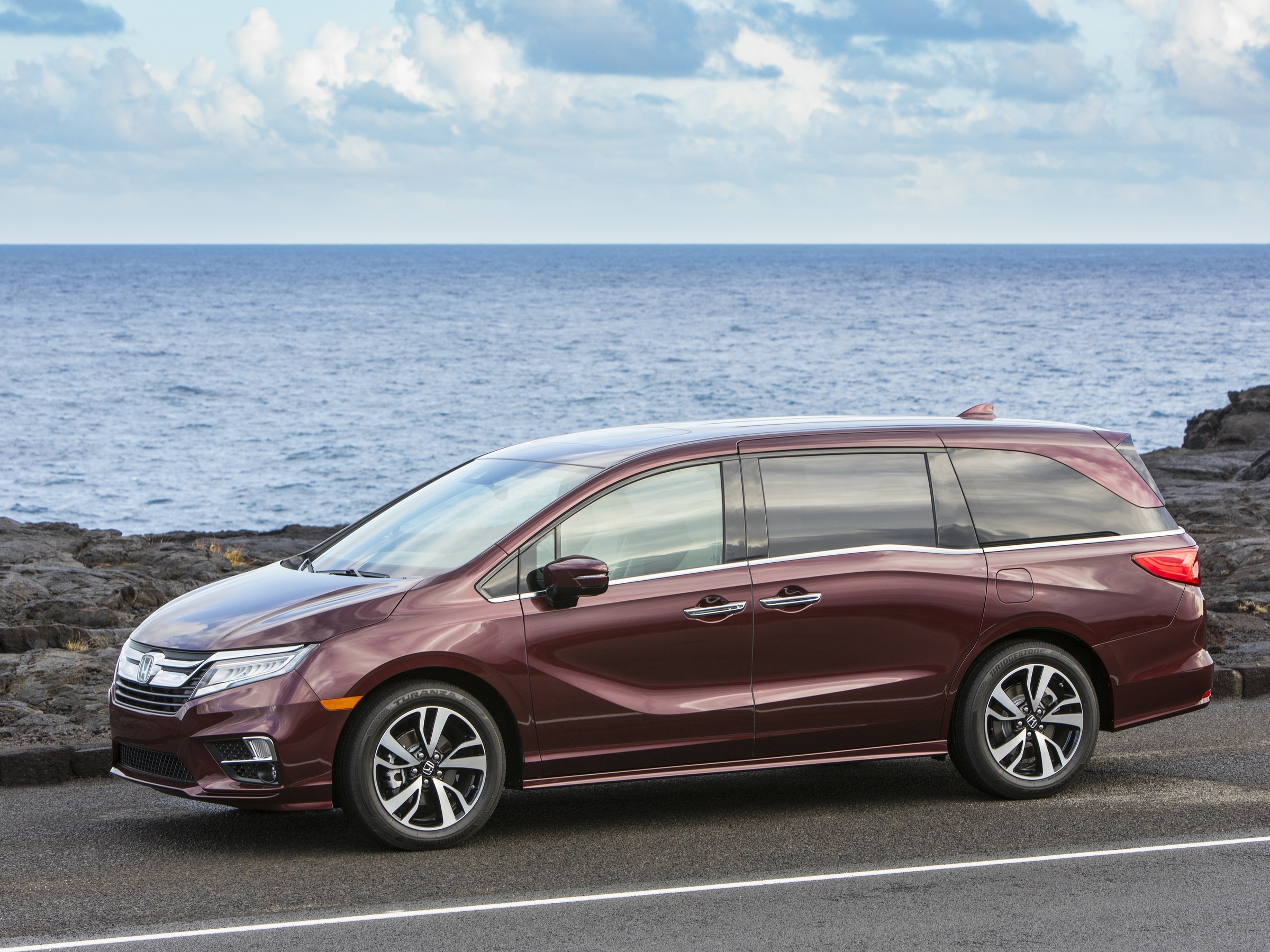 Used Honda Odyssey Vs Used Nissan Quest Comparison Latest