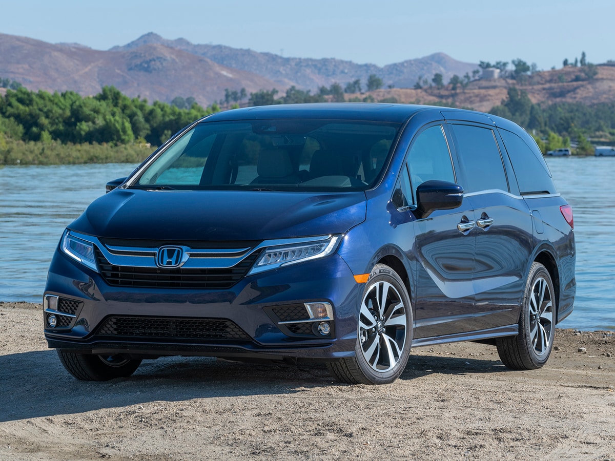 Minivan Best Buy Of 2020 Latest Car News Kelley Blue Book