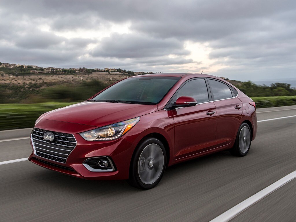 Hyundai accent vs priora