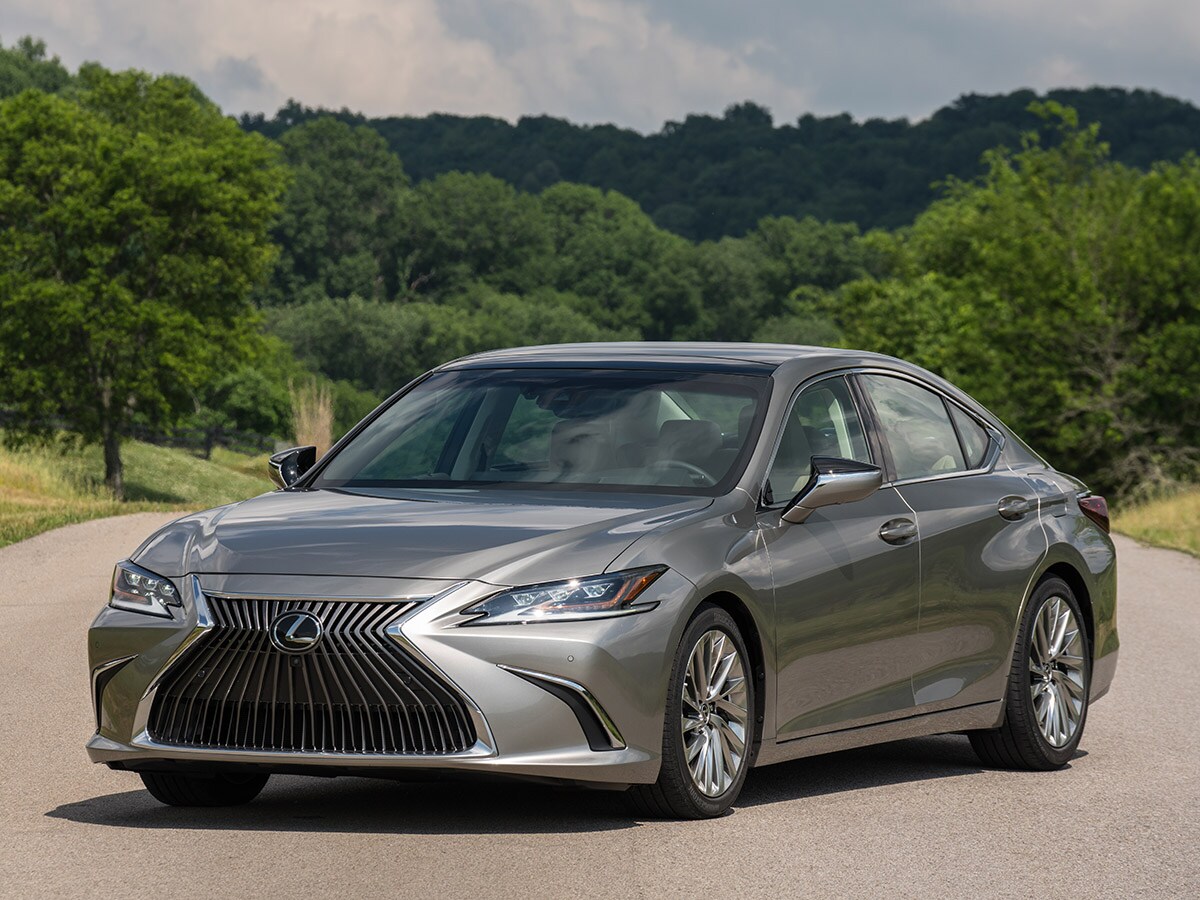 2019 Lexus Es First Review Latest Car News Kelley Blue Book