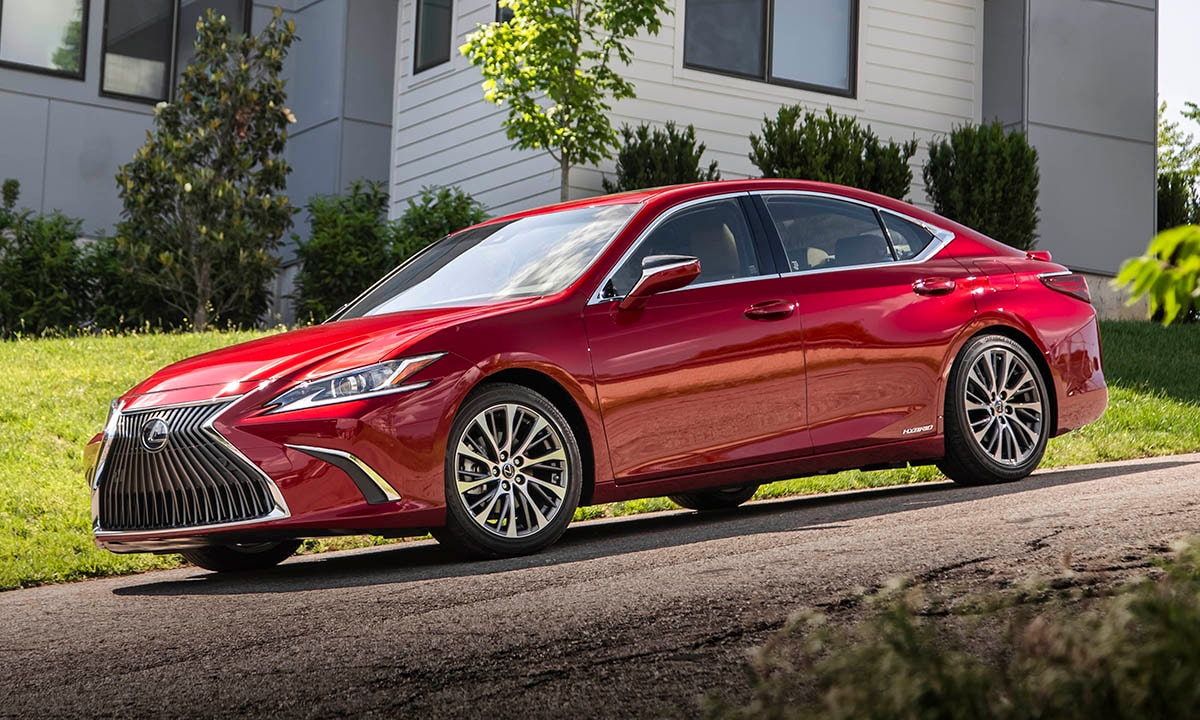 2019 Lexus Es First Review Latest Car News Kelley Blue Book