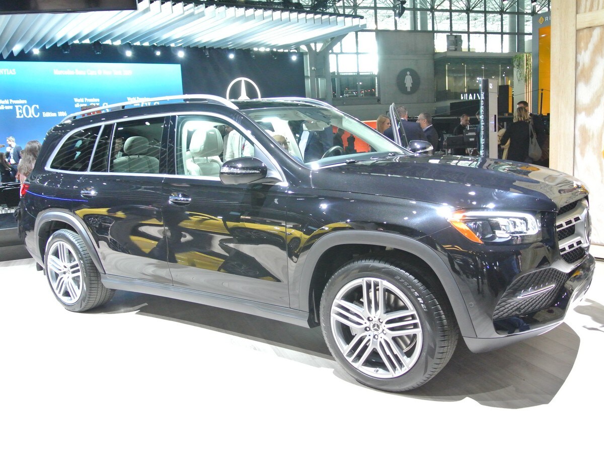2020 Mercedes Benz Gls Class First Look Latest Car News