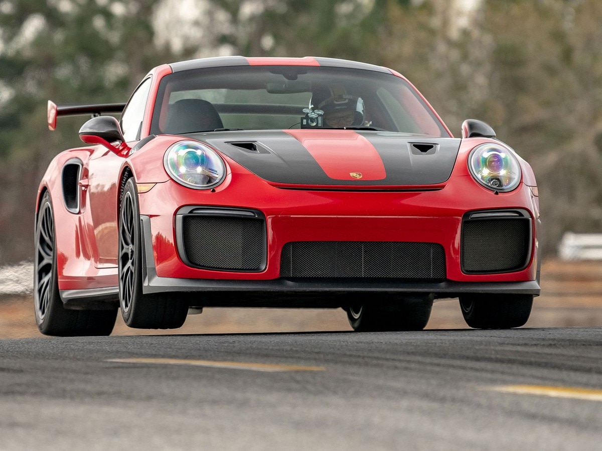 2019 Porsche 911 Gt2 Rs Vs 2019 Porsche 911 Gt3 Rs