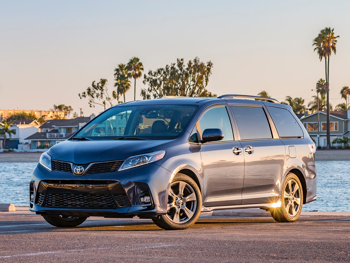 2019 Honda Odyssey Vs 2019 Toyota Sienna Comparison