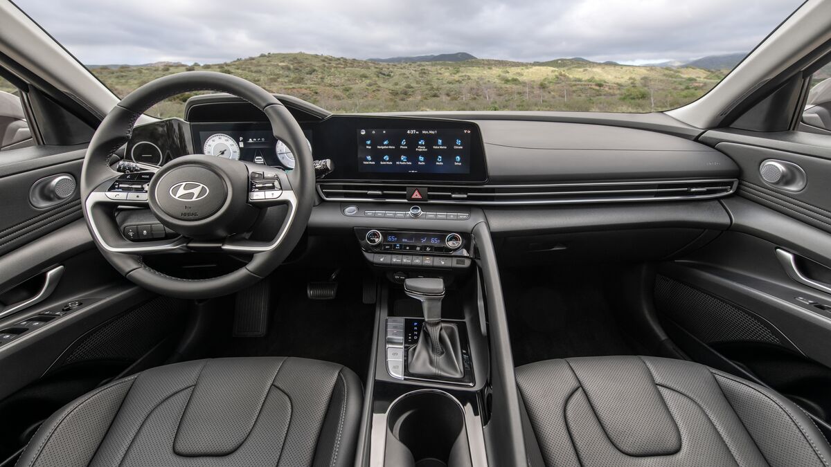 Our 3 Favorite Things About the 2026 Hyundai Elantra