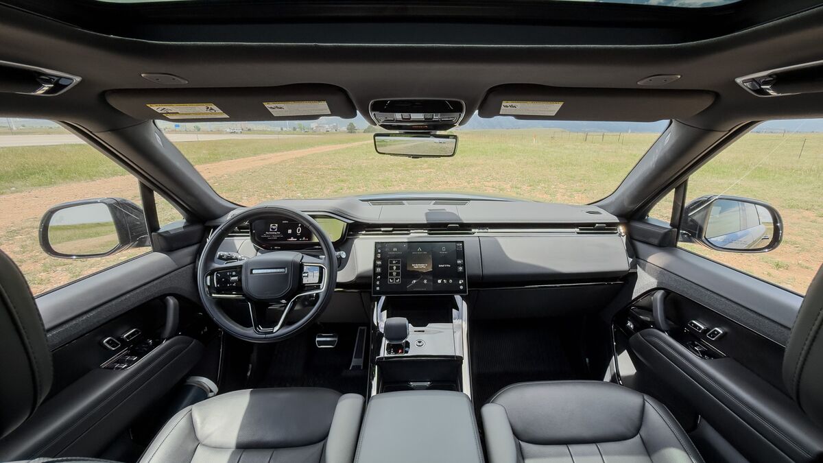 The Classic Comfort of the Modern Range Rover - Kelley Blue Book
