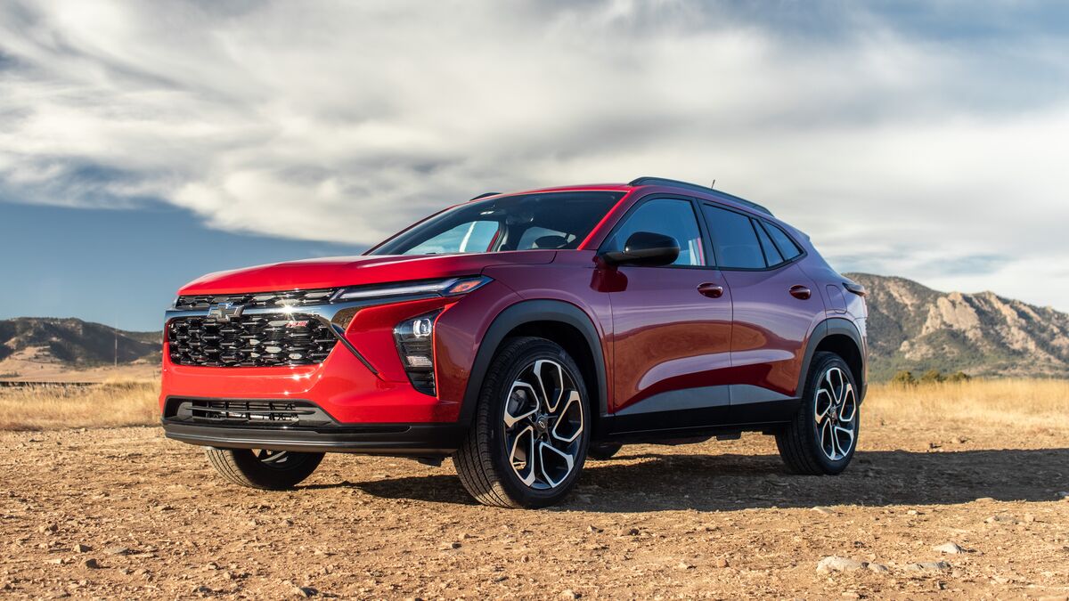2026 Chevrolet Trax front 3 quarter view driver