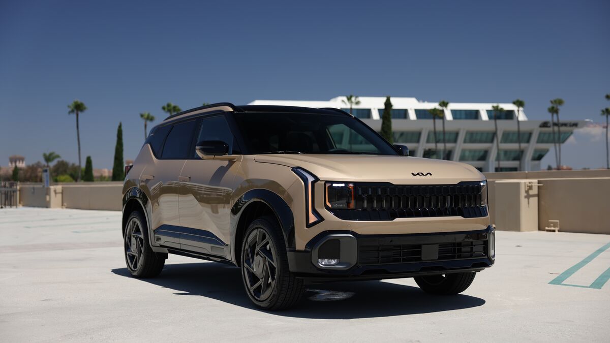 2027 Kia Seltos on a parking deck.