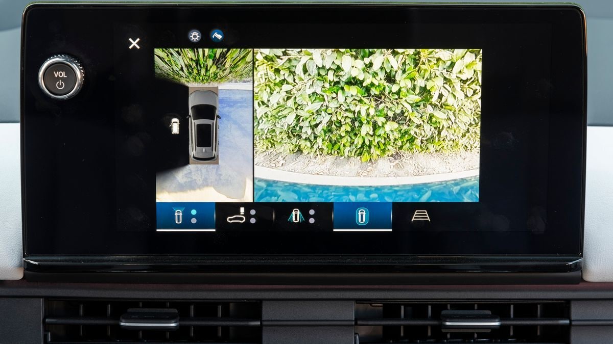 Acura ZDX, Honda Prologue Recalled Over Rearview Camera System
