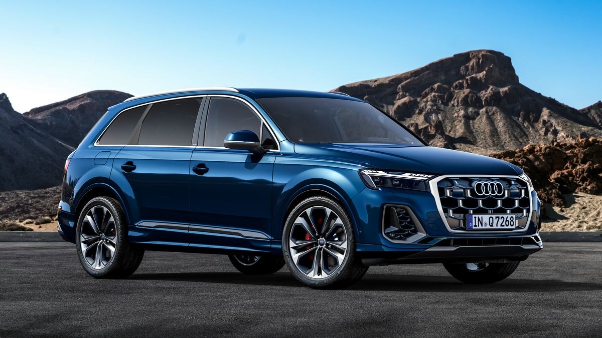 2025 Audi Q7 in Ascari Blue Metallic