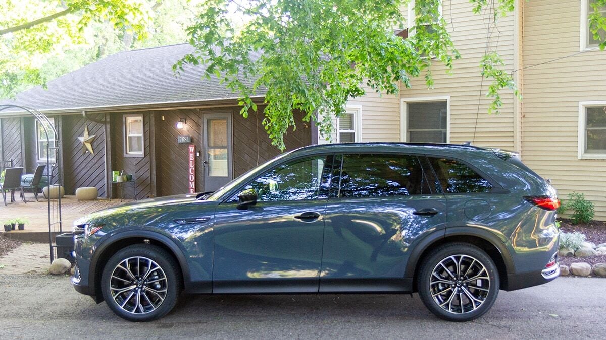 2025 Mazda CX-70 PHEV