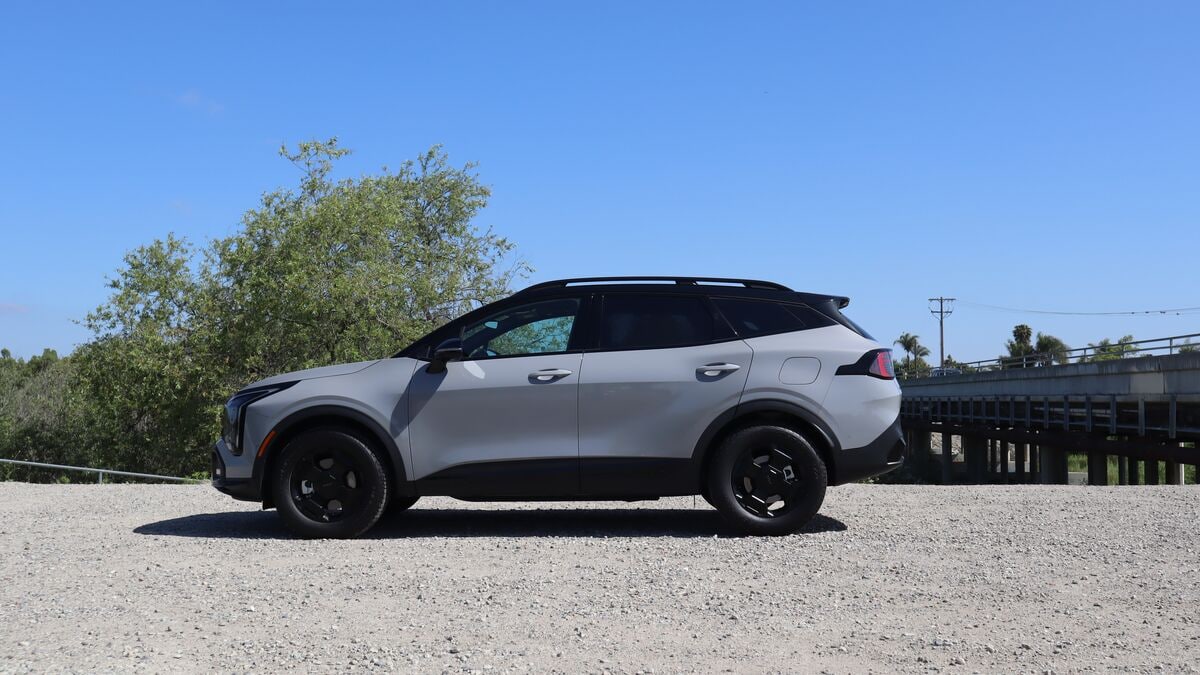 2027 Kia Sportage vs. 2027 Chevrolet Equinox Comparison