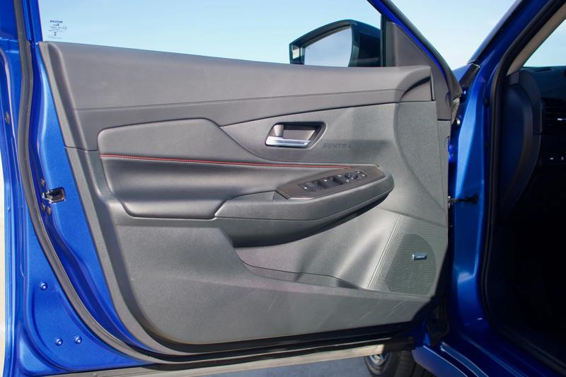 2026 Nissan Sentra SR door panel