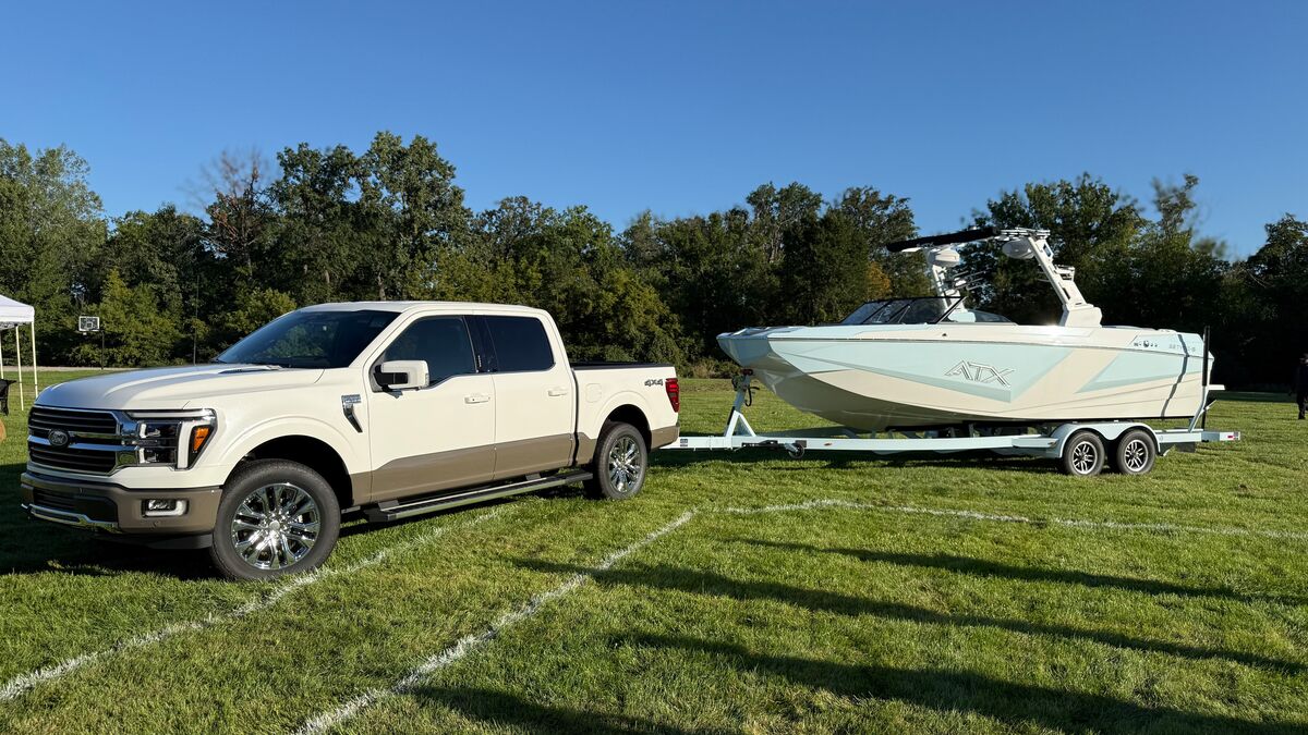 Ford Tweaks Looks, Performance, Technology of F-150 Pickup for 2027