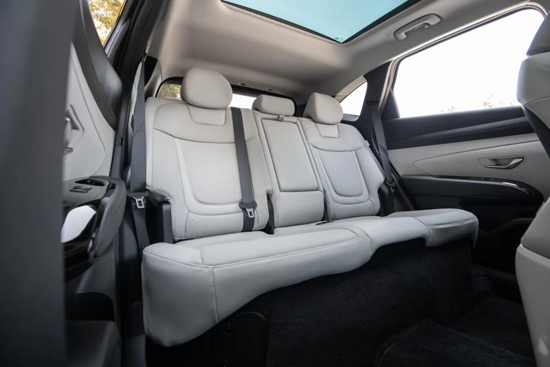 Let’s Take a Look Inside the 2026 Hyundai Tucson Hybrid