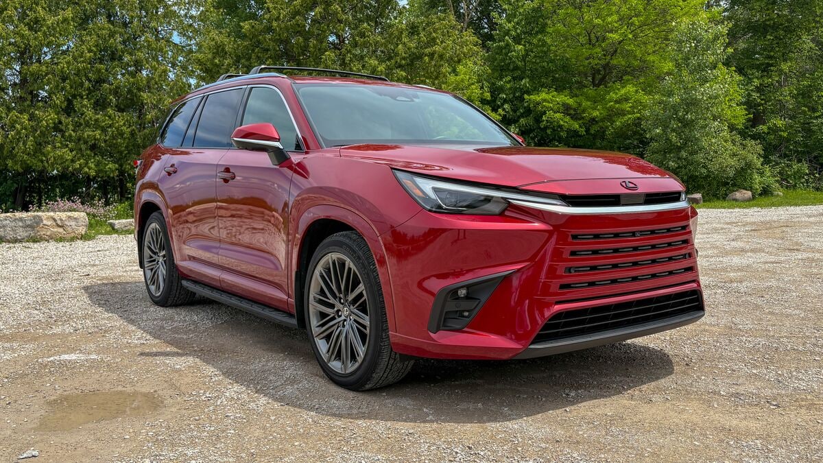 Report: Acura Targets Lexus TX With New, Larger 3-Row SUV