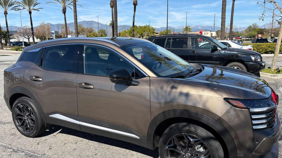 The 2026 Nissan Kicks in Canyon Bronze Metallic.
