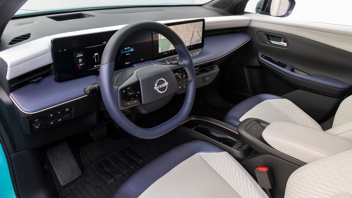 Let’s Take a Look Inside the 2026 Nissan Leaf