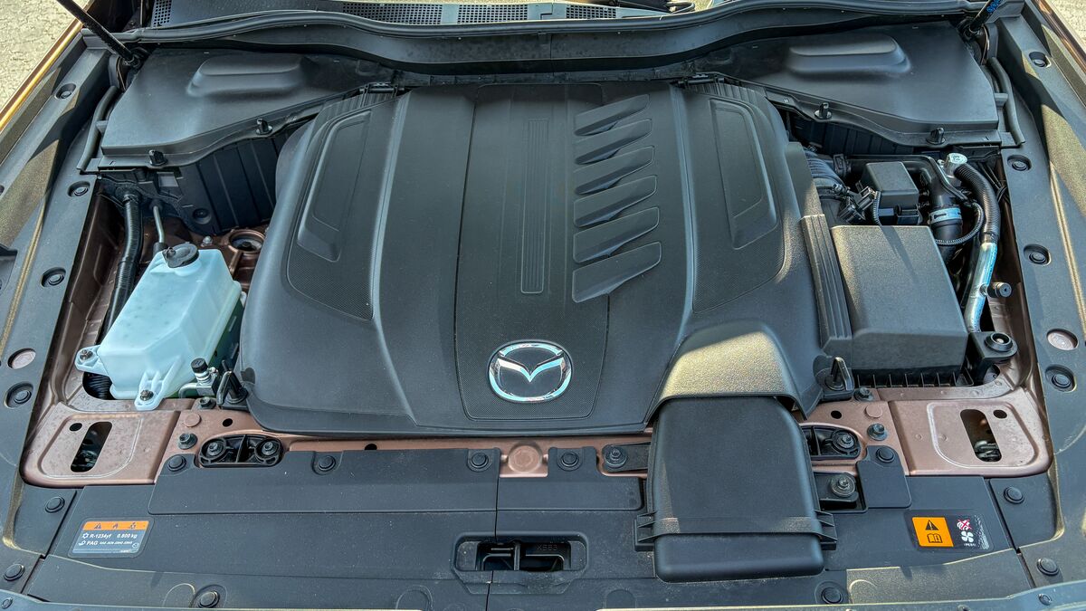 Here’s What You Get on a Fully Loaded Mazda CX-70