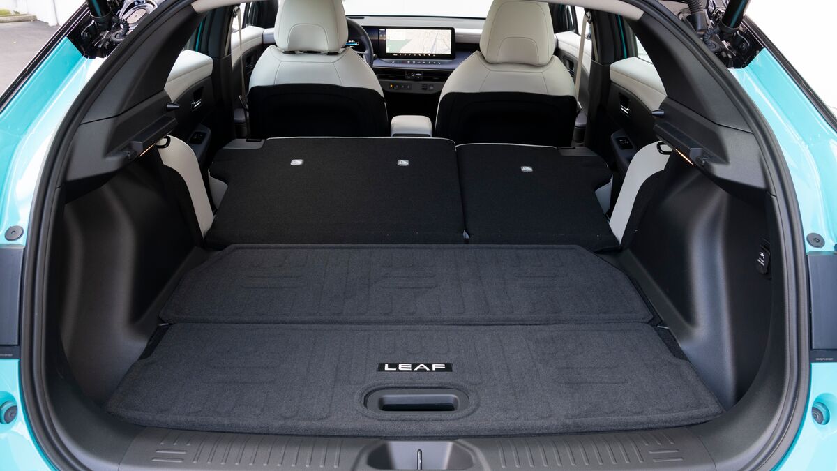 Let’s Take a Look Inside the 2026 Nissan Leaf