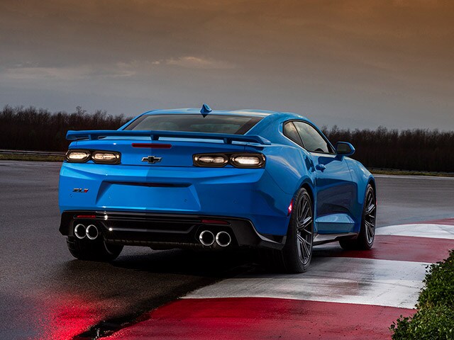 2023 Camaro V8 2023 Chevy Camaro Reviews Pricing Specs Kelley Blue Book