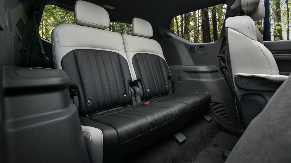 2024 EV9 GT-Line rear seats.