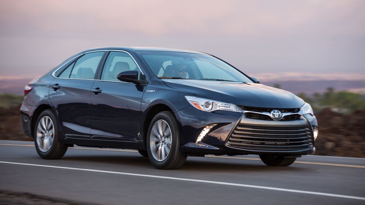 2016 Toyota Camry Hybrid