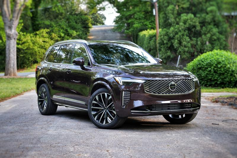 2026 Acura MDX vs. 2026 Volvo XC90 Comparison