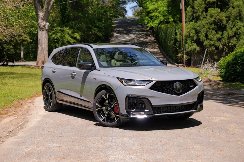 2026 Acura MDX vs. 2026 Volvo XC90 Comparison