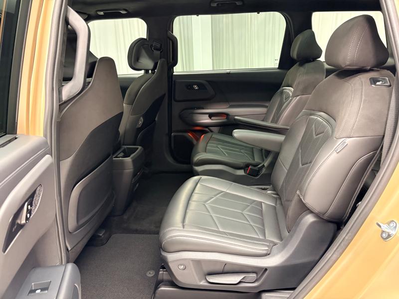 2027 Kia Telluride Flexes a Bigger, Bolder SUV Bod