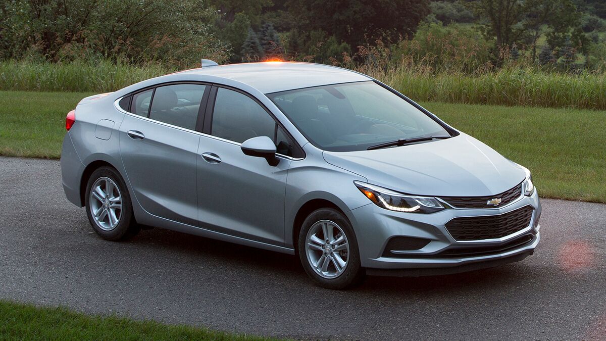 2018 Chevrolet Cruze in silver.