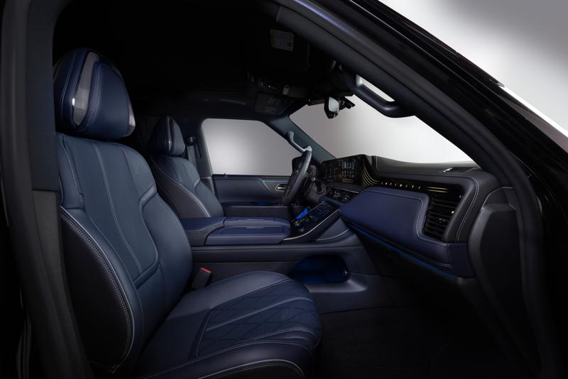 2026 Infiniti QX80 Sport trim