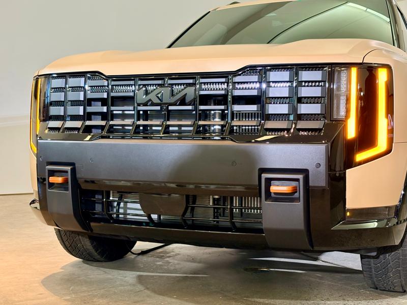 2027 Kia Telluride Flexes a Bigger, Bolder SUV Bod