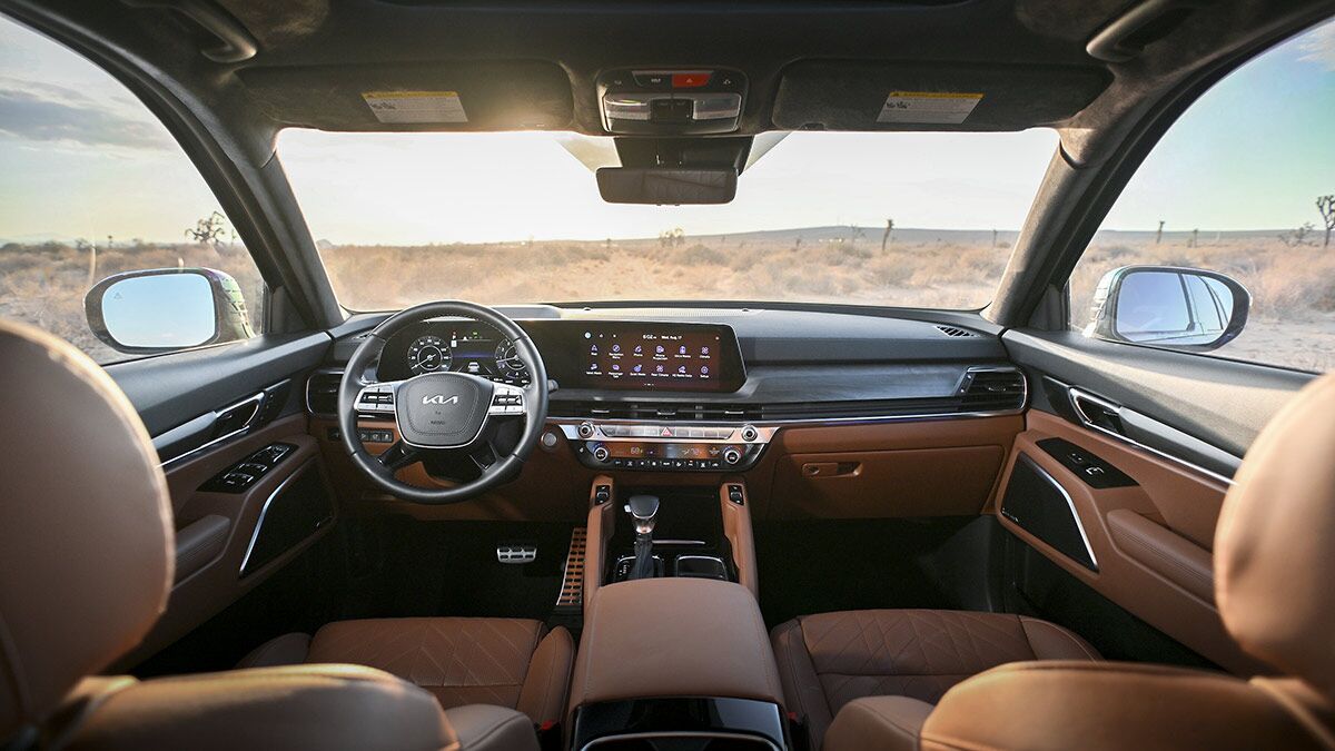 2024 Kia Telluride interior.