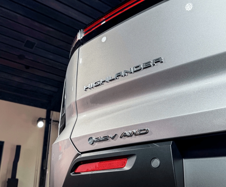 2027 Toyota Highlander rear badging