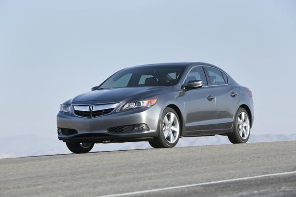 2013-acura-ilx_6841649931_o-1