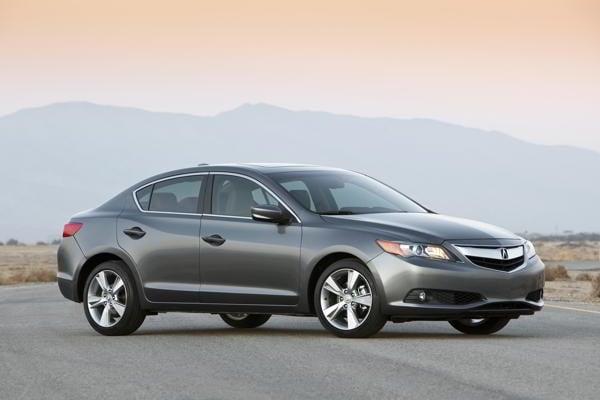 2013-acura-ilx_6841650147_o-1