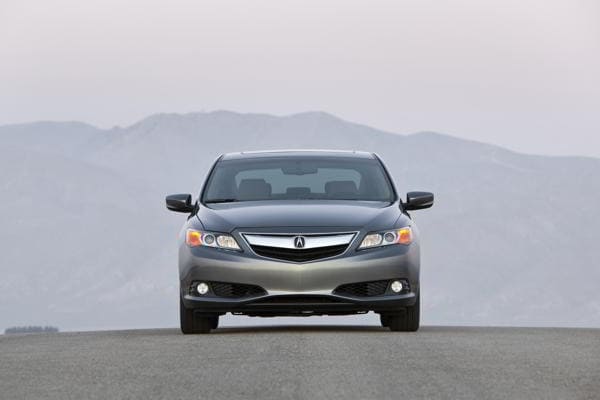 2013-acura-ilx_6841650207_o-1
