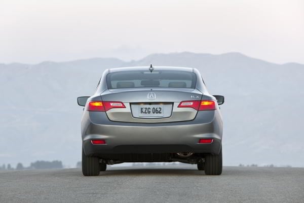 2013-acura-ilx_6841650411_o-1