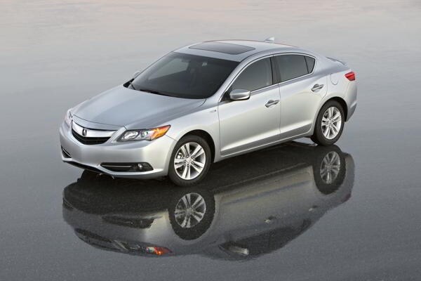 2013-acura-ilx_6841651011_o-1