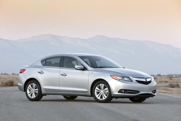 2013-acura-ilx_6841651069_o-1
