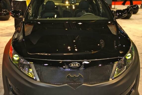 01-batman-kia-optima-3-600-001