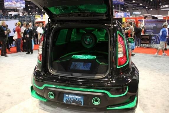 03-green-lantern-kia-soul-4-600-001