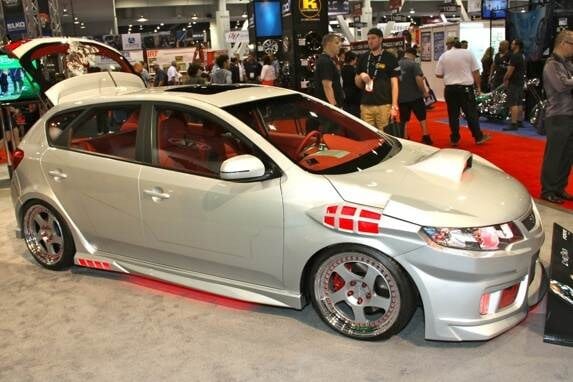 05-cyborg-kia-forte-5-door-1-600-001