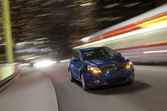 2013-buick-verano-turbo-019-600-001