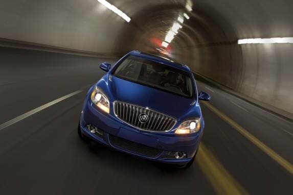 2013-buick-verano-turbo-022-600-001