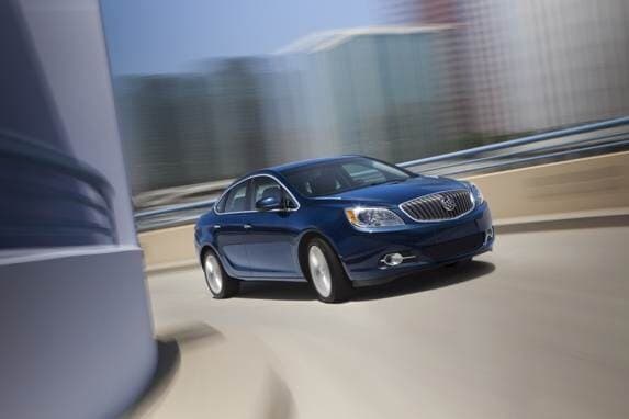 2013-buick-verano-turbo-023-600-001
